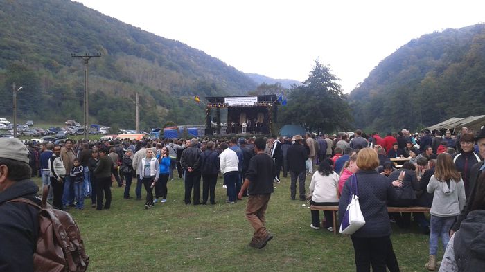20141005_134101 - Marius cu prietena la Costesti Hunedoara