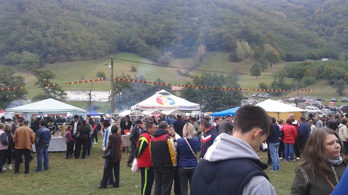 20141005_134105 - Marius cu prietena la Costesti Hunedoara