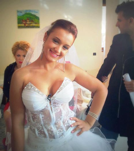 559761_454848341242030_65997070_n