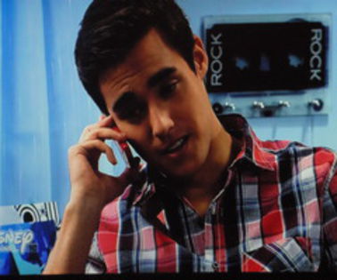  - Jorge Blanco