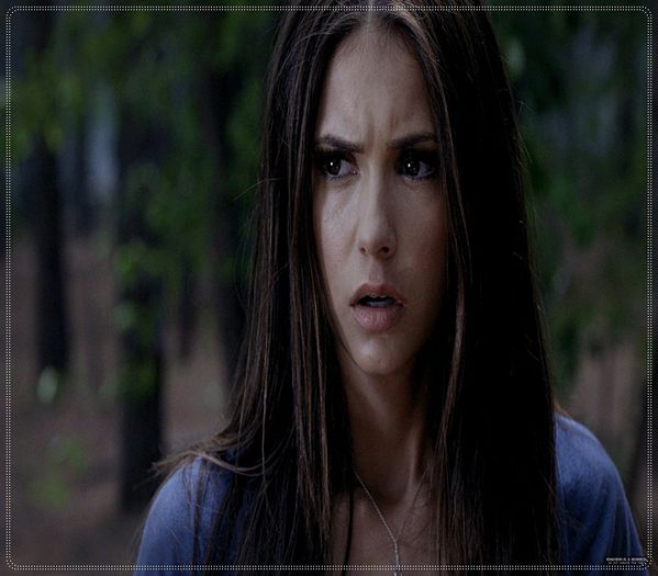 》*se uita ciu;dat la ei doi* Eww . Si again invizibila, plec in Honolulu *iese-n curte* -.- - Epii 15 _ Blue Moon Island