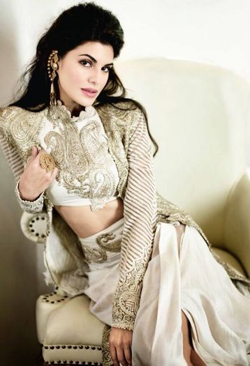 10698612_700035890074092_6552497169144562088_n - Jacqueline Fernandez