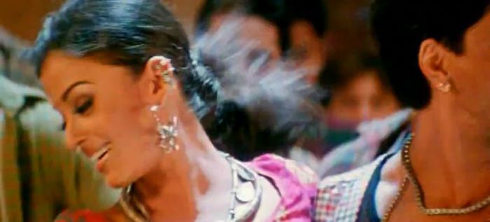 ishq-kamina-srk-aishwarya-rai-song-9-hd-1---axquwikaiqexnuo