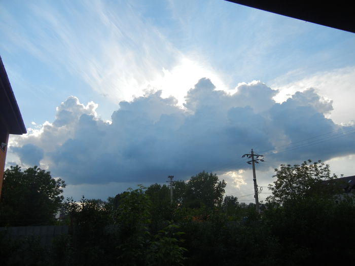 Clouds. Nori (2014, May 01)