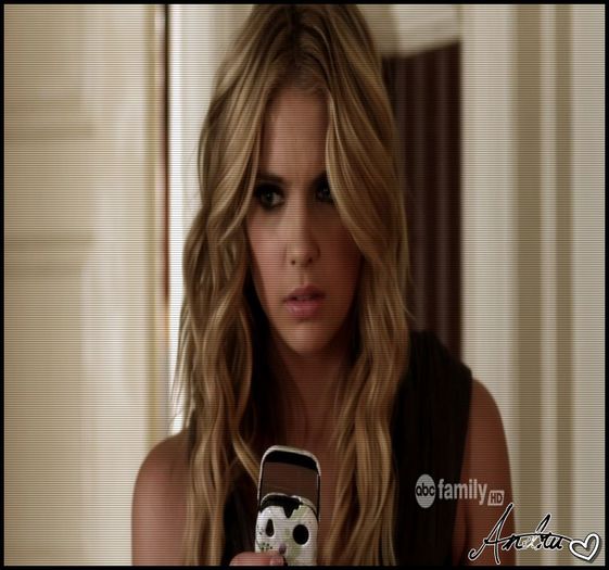 △▼ ❥ : Eu credeam că e costum de zână dar mă rog =)))))