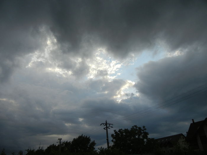 Clouds. Nori (2014, June 01)