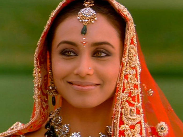 rani-mukherjee-bridal-dress-wallpaper - Rani Mukherjee - Rani Mukerji