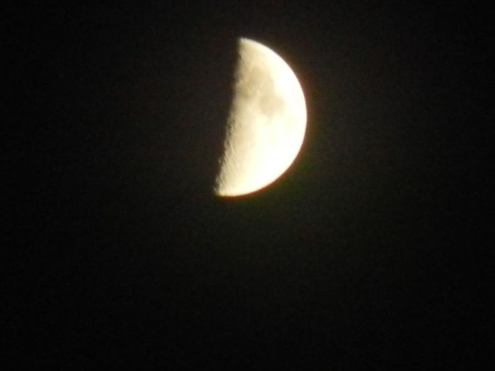 Beautiful Moon (2014, Oct.01, 6.52 PM)