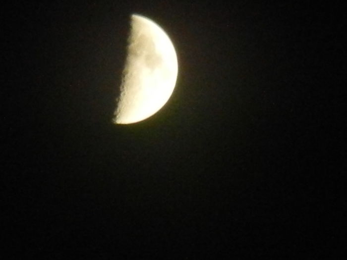 Beautiful Moon (2014, Oct.01, 6.52 PM)