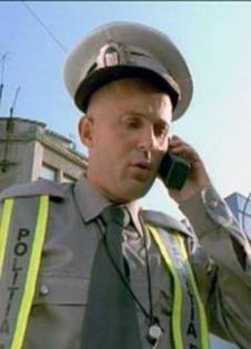 click Ok ok.. Eu v-am lasat, am inchis cazul, vom astepta sa vedem ce se intampla; la spital cu pacientul... *pleaca* =))))))
