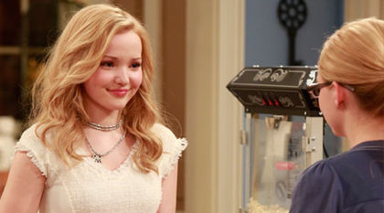 L_LivAndMaddie_S1_E1