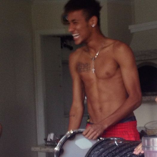 ɳҽყɱαɾ |*intra dansand pe Tony Montana-Bala*