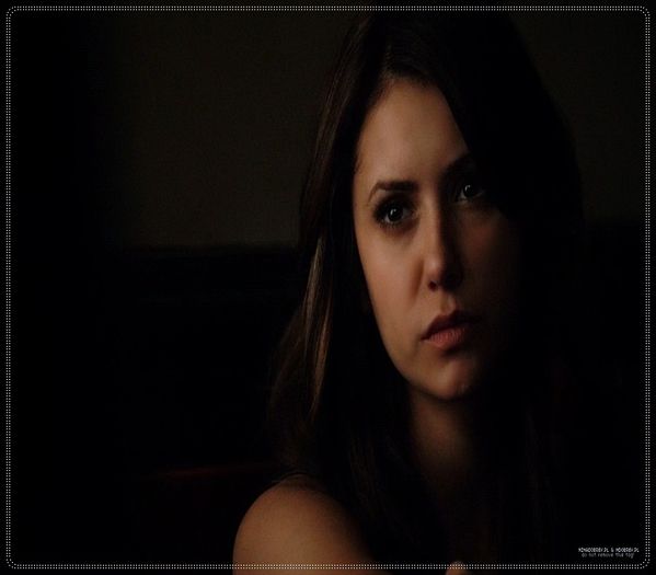 》clk *se uita la neymar* Ce fericit esti ca ai scapat de parnaie aseara 8-)  =))))); Okay *incepe sa decoreze*
