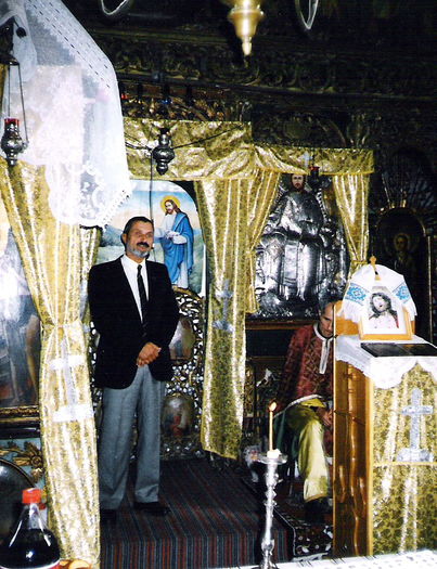 Cristian Zainescu despre 23 August; 22 august 1999, la Biserica Curelari din Iasi, preot Viorel Dimitriu
