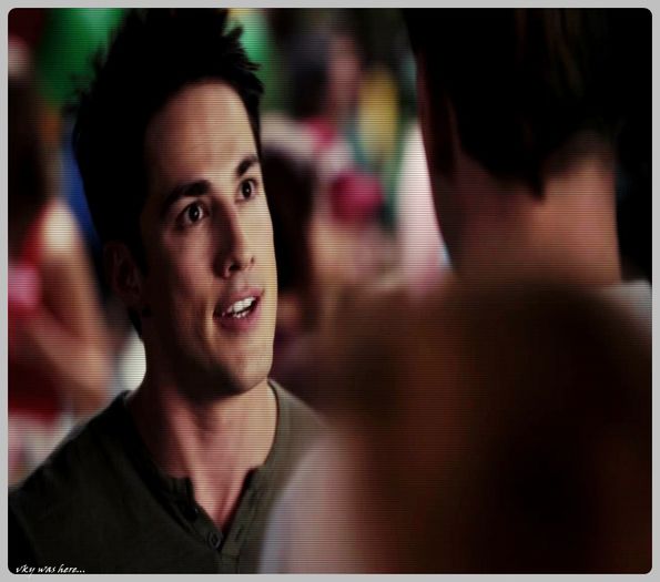 #► Stai sa le vad mai bine...|se ridica si se pune in fata ei;;ii ia mana [cl] - here - episode 34 - done