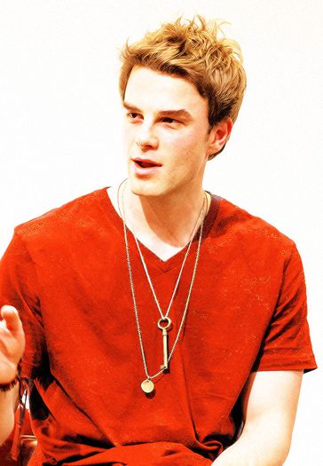 CL Parca erai lup, nu pisica..Si fac bine, tu?=))))))))#H - here - episode 34 - done