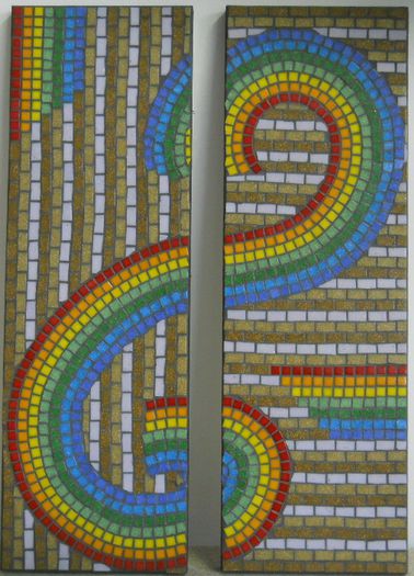 Curcubeu (Rainbow); Mozaic compus din 2 buc de 20x60 cm, suport MDF de 18 mm grosime, chit gri inchis (negru)
PRET: 700 LEI

