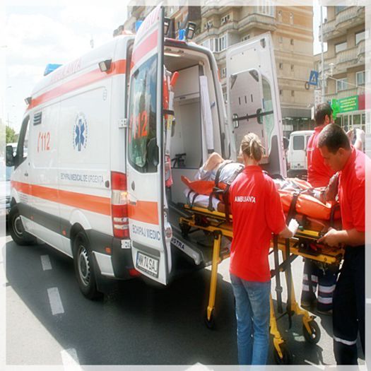 █ ▄→ -un om a fost martor şi cheamă ambulanţa iar adda este transportată la spital- - Epii 16 _ Halloween - Trick or Treat