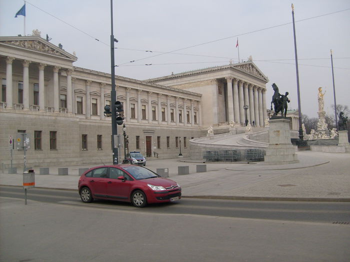 parlamentul austriac - 6 - Diverse