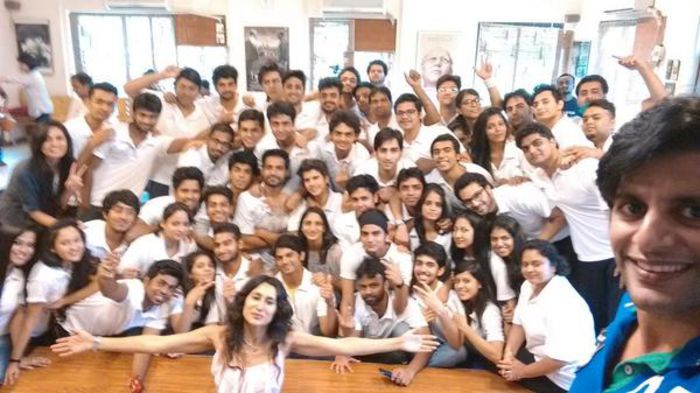 Bzk3TMjCQAAUwT6 - 15-Karanvir Bohra