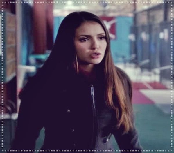 》clk *bla bla ca sa nu mai lungim prea mult cu drama asta t;;am;mpita facuta de ioana.:-j zane adica; *conduce mult pana ajunge; iese din masina aia care fusese ciuruita=)))), vede lumini aprinse in bloc si intra in fuga acolo respirand greu; speriata*
