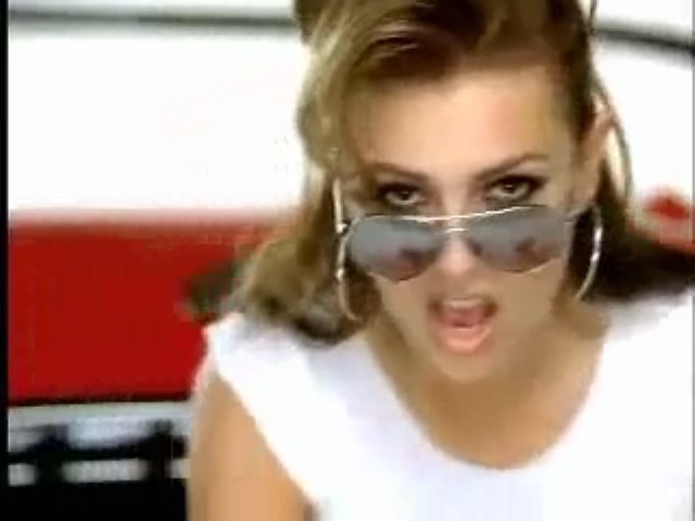 Thalia - Amar Sin Ser Amada (Spanglish Extended Version) (HQ)-36
