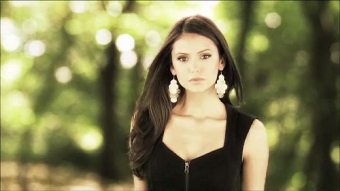 elena - Nina Dobrev