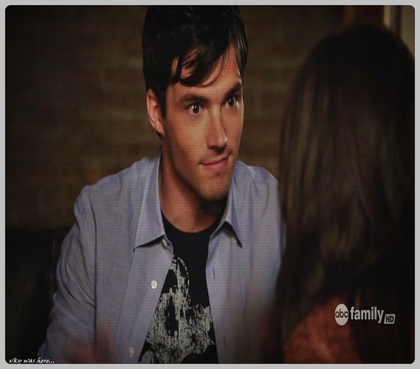 - Continuati... Nu`ti mai distrage atentia cu mine...#adda=)))[mananca din punga de popcorn*