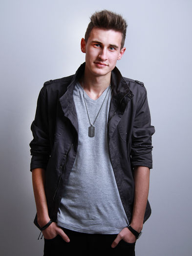 Eu sunt Dani. - x_Ripped Face partea a III a_x