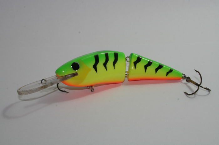 3712 - 11cm - 32g floating