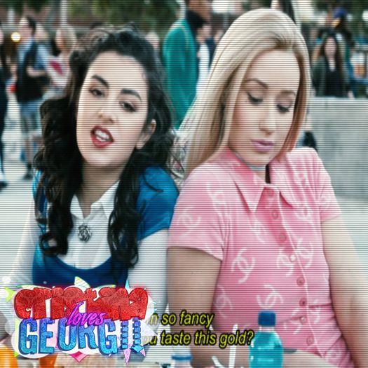 ➹̶т̶є̶є̶η̶α̶g̶є̶я̶υ̶η̶α̶ω̶α̶уϟ *tușește în timp ce zice* da