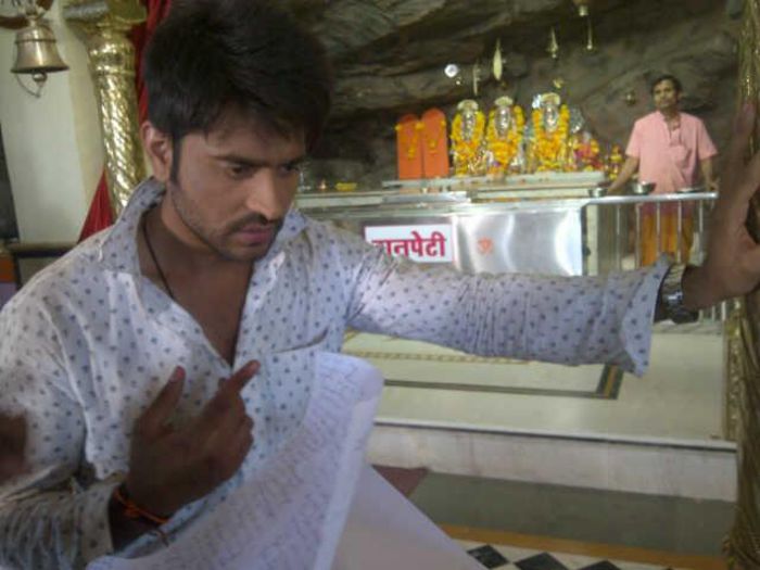 523546_559062660791762_1219961405_n - Ashish Sharma