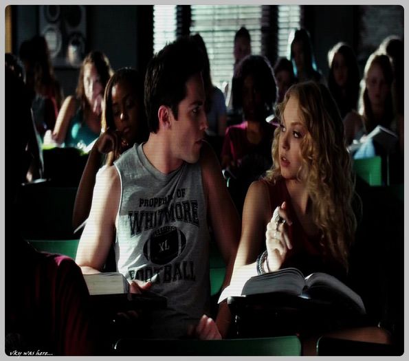 #► |se tranteste langa ea|