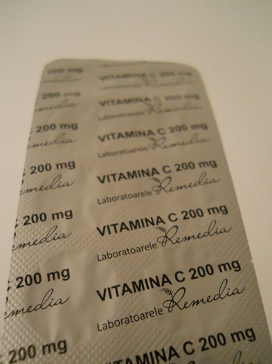 Vitamina C, administrare orala - 8 Mancare porumbei si turturele