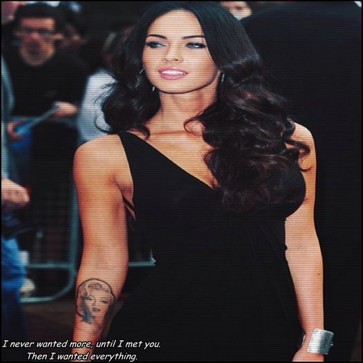 ☇qǝɐnʇıɟnๅ❦pısɐsʇǝɹ`.; Of, o faci din nou, mă întrebi lucururi pe care nu vreau -cl; să ţi le spun... şi nici măcar nu ar trebui să le gândesc. #clatină din cap şi râde; Aşadar presupun că nu vei afla niciodată. #îi face cu limba şi dă din umeri râzând.
