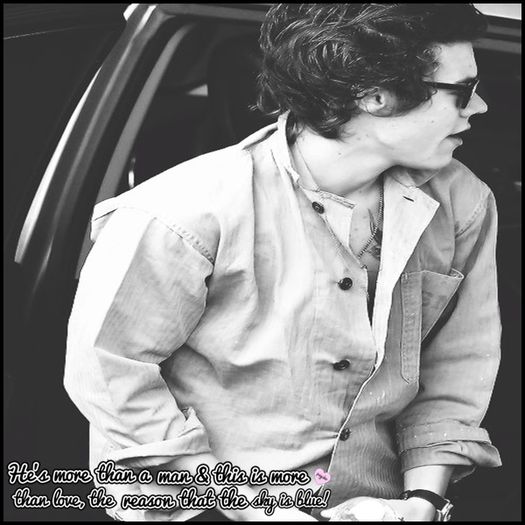 - chiar vrei sa fac asta? #se uită atent la ea.