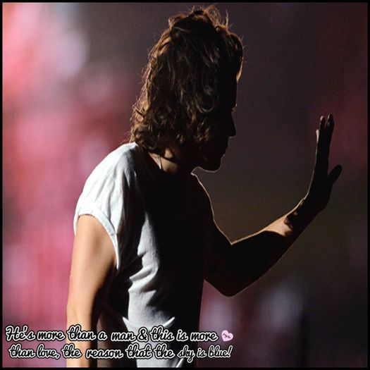 - # se uita prin jur. mmmm.. :< - Epii 18 _ All through the night
