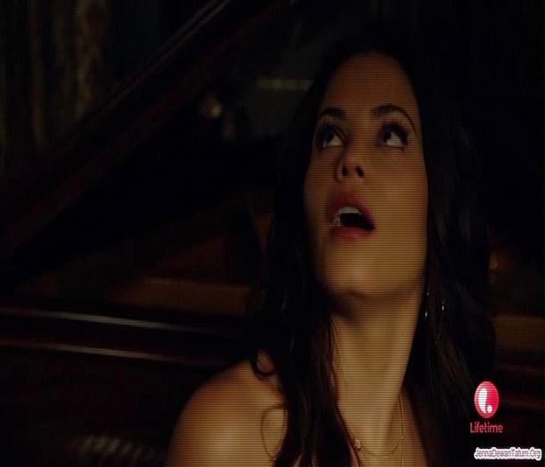 》*isi scoate o casca* Poftim? Ai zis ceva?..=)))))))