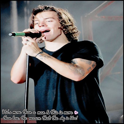 - # ii zambeste. ce iti  place tie sa te holbezi. :) # miles. hee...ei. clk; # se uita la burta ei si tace. # foxx
