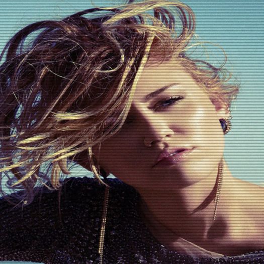 ➹̶т̶є̶є̶η̶α̶g̶є̶я̶υ̶η̶α̶ω̶α̶уϟ *se ridică și îi întinde mâinile* #harry ; okay bye CL; #andru ; bă încetați odată..
