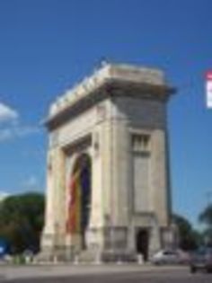90px-Arcul_de_Triumf1[1]