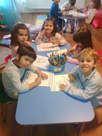 petrecere in pijama.,,