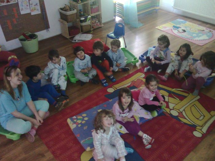 petrecere in pijama..