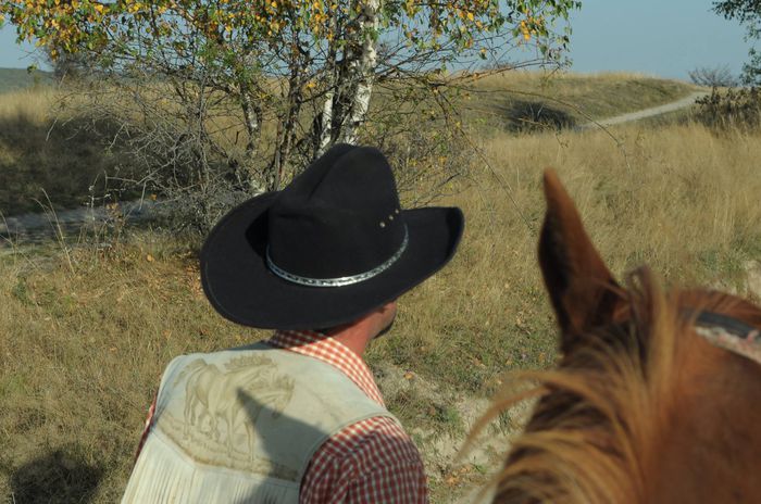 10578659_877852002233373_2060846567_o - western cowboy