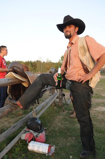 10726760_877850938900146_611316316_n - western cowboy