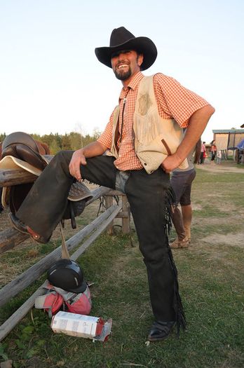10735636_877851418900098_1407837280_n - western cowboy