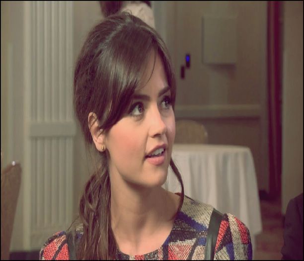 *îşi dă geaca jos* a venit iarna smr acum ai de făcut două. ;)