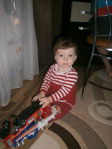 933871_805695432803061_7399954993791175574_n