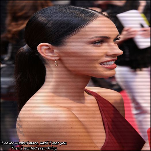 ☇qǝɐnʇıɟnๅ❦pısɐsʇǝɹ`.; *scuze of, am fost la masa* Mmm... #mormăie şi prinde perna, îşi -cl; #muşcă buza şi stă puţin pe gânduri apoi într-un final clatină din cap şi râde tare, aruncă cu perna în ea; Poate puţin... #dă din gene şi râde; Dar nu vreau să te enervez din nou, of. #face pe supăra
