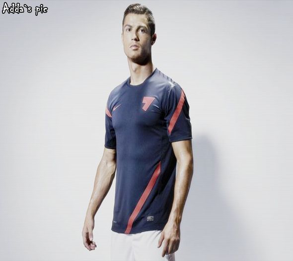 ;; *se plimba pe strada alergand*